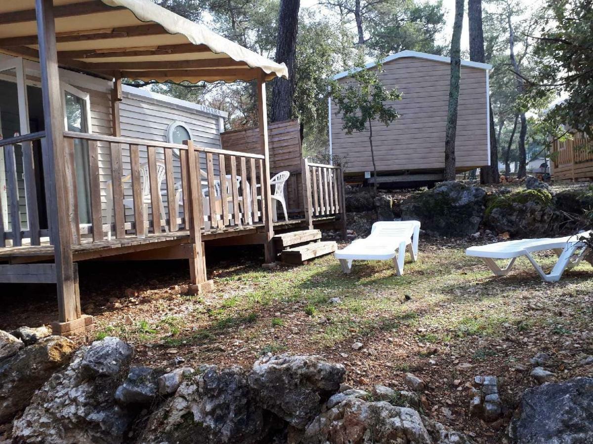 Mobil Home Sainte Baume Nans-les-Pins Exterior photo